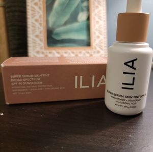 NWT ILIA Super Serum Skin Tint in ST7
